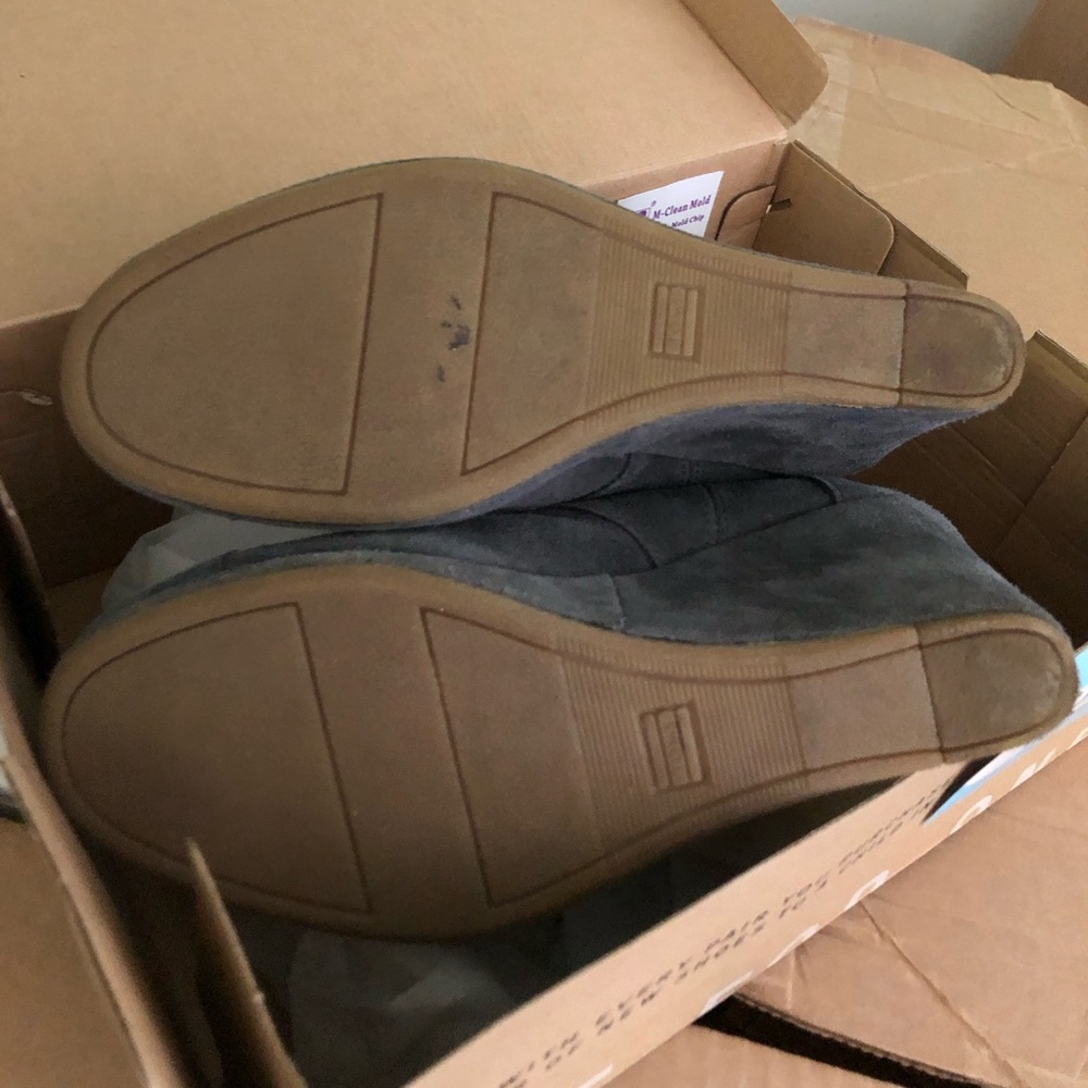 Toms Desert Wedge High Dark Grey Suede - Picture 8 of 9